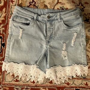 VENUS Light Blue Jean Short with crochet trim